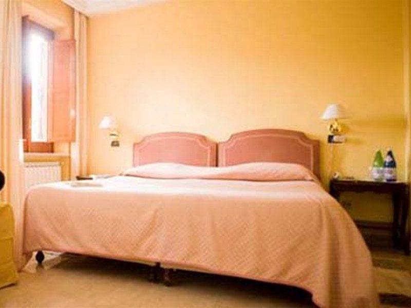 Hotel Italia フィウッジ エクステリア 写真